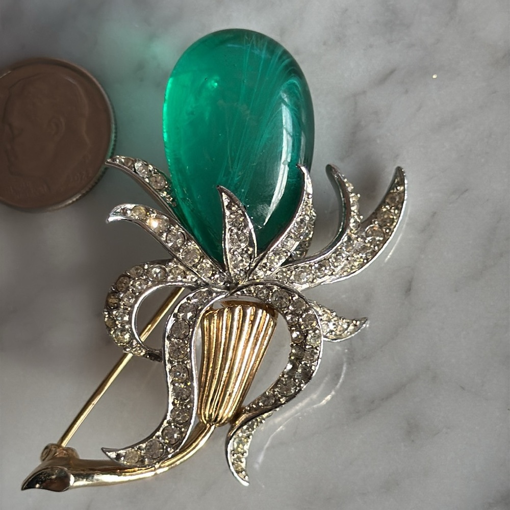 Maravella Emerald Glass Brooch